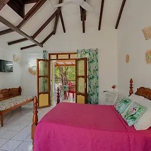 https://village-bungalows-chez-honore.comcaribbean.com